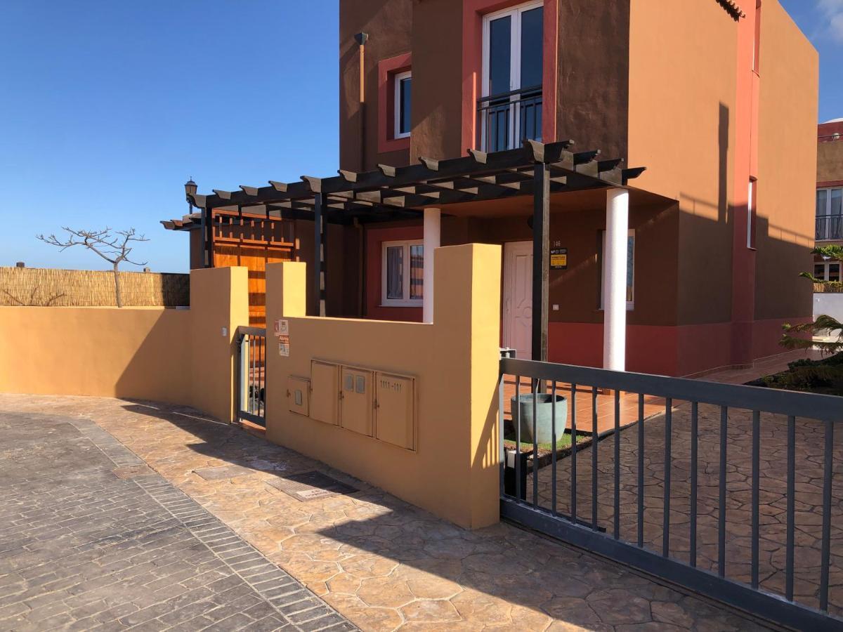 Villa Marie Agradable Y Tranquila Maison Con Piscina Corralejo Eksteriør bilde